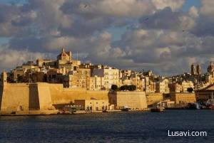Malta Travel Guide: History, Beaches, Culture and Food